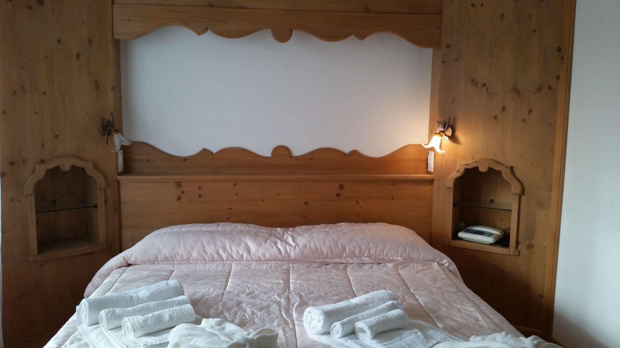 Albergo Bellavista Dosoledo Eksteriør billede