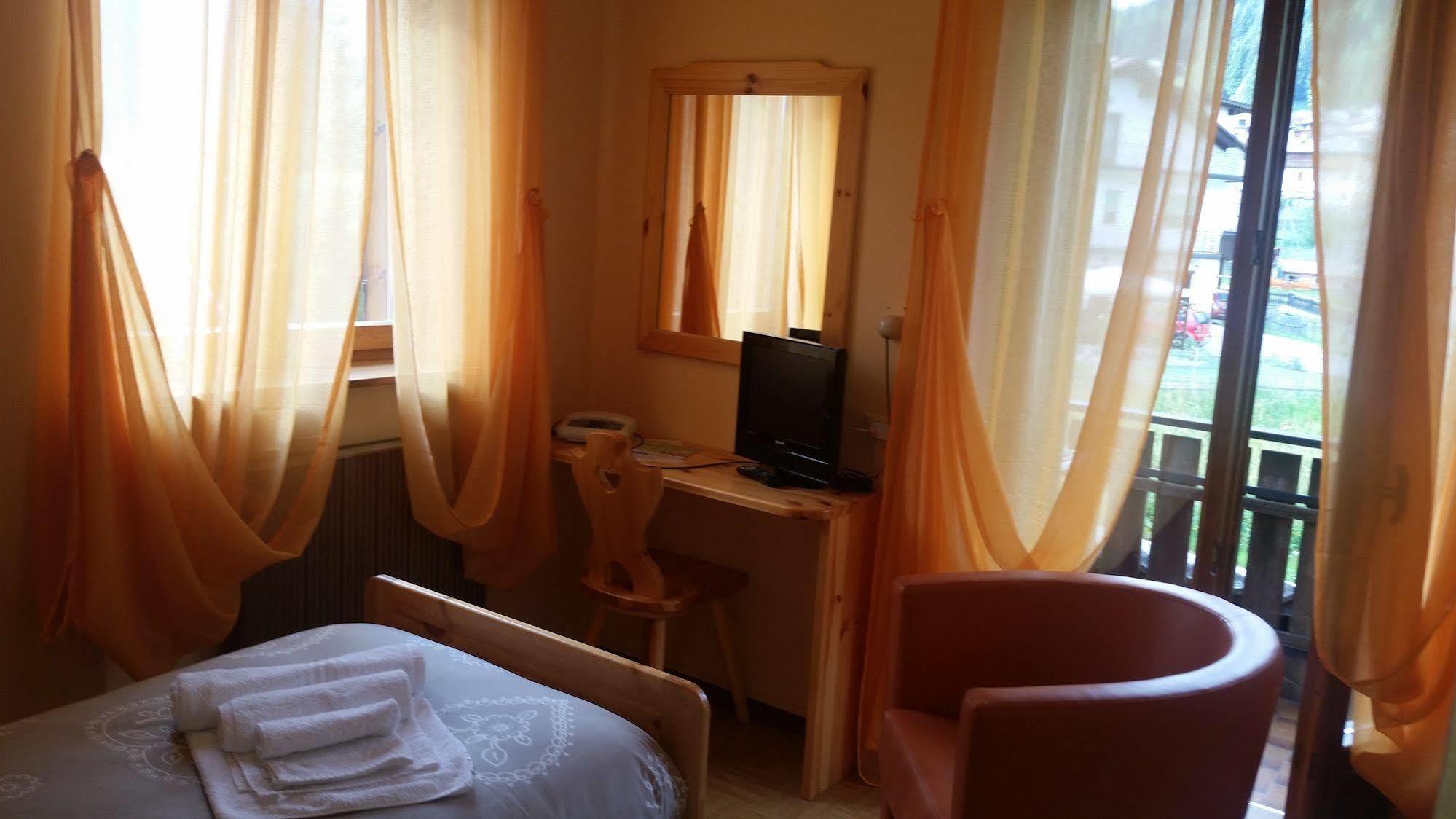 Albergo Bellavista Dosoledo Eksteriør billede